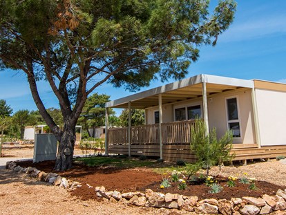 Luxuscamping - WC - Zadar - Campingplatz Ugljan - Meinmobilheim Premium 2 bedrooms auf dem Campingplatz Ugljan