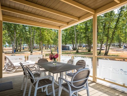 Luxuscamping - Unterkunft alleinstehend - Kroatien - CampingIN Park Umag - Meinmobilheim Premium Relax auf dem CampingIN Park Umag