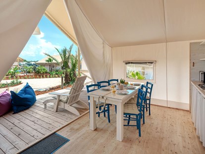 Luxury camping - Istria - Camping Resort Lanterna - Meinmobilheim Maro Premium Glampingzelt auf dem Lanterna Premium Camping Resort