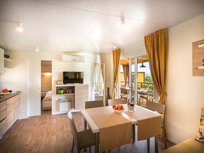 Luxuscamping - Unterkunft alleinstehend - Poreč - Istra Premium Camping Resort - Meinmobilheim Bella Vista Premium Family auf dem Istra Premium Camping Resort 