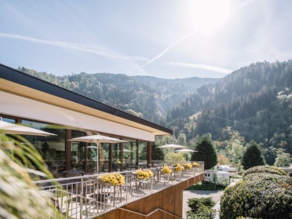 Luxuscamping - Gartenmöbel - Trentino-Südtirol - Sonnenterrasse mit Blick - Camping Passeier Camping Passeier