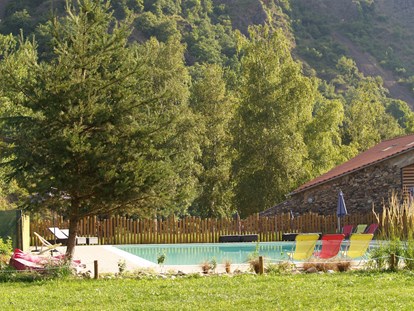 Luxury camping - Dusche - Auvergne - CosyCamp Baumhütte auf CosyCamp