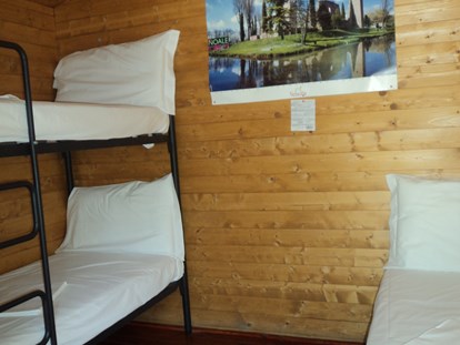 Luxuscamping - Venetien - Mini-Chalets, perfekt für kurze Aufenthalte - Camping Rialto Mini-Chalets für 2 Personen auf Camping Rialto
