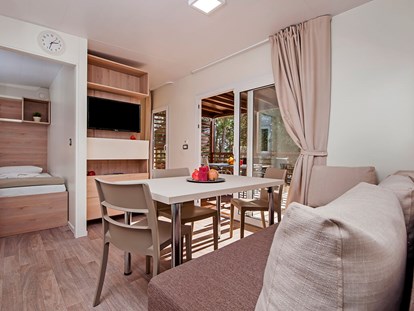 Luxuscamping - Unterkunft alleinstehend - Istrien - CampingIN Park Umag - Meinmobilheim Mediteran Premium auf dem CampingIN Park Umag