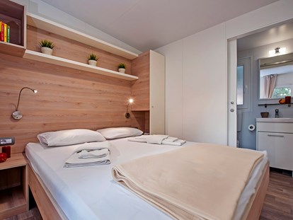 Luxuscamping - Kühlschrank - Istrien - CampingIN Park Umag - Meinmobilheim Mediteran Premium auf dem CampingIN Park Umag