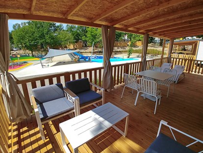Luxuscamping - Klimaanlage - Istrien - Campingplatz Njivice - Meinmobilheim Campi Park auf dem Campingplatz Njivice