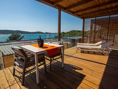 Luxuscamping - Kochmöglichkeit - Zadar - Olivia Green Camping - Meinmobilheim Luxury Couple Camping Suite Seaview auf dem Olivia Green Camping