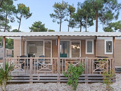 Luxury camping - Kochutensilien - Hérault - Camping Le Castellas - Vacanceselect Mobilheim Premium 6 Personen 3 Zimmer von Vacanceselect auf Camping Le Castellas