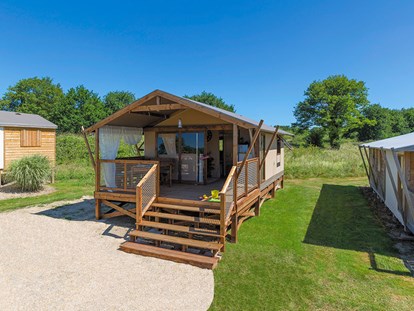 Luxuscamping - Preisniveau: gehoben - Aude - Camping Falaise Narbonne-Plage - Vacanceselect Ecoluxe Zelt 4/5 Personen 2 Zimmer von Vacanceselect auf Camping Falaise Narbonne-Plage