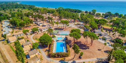 Luxuscamping - Haute-Corse - Camping Domaine d'Anghione - Vacanceselect Mobilheim Premium 6 Personen 3 Zimmer von Vacanceselect auf Camping Domaine d'Anghione