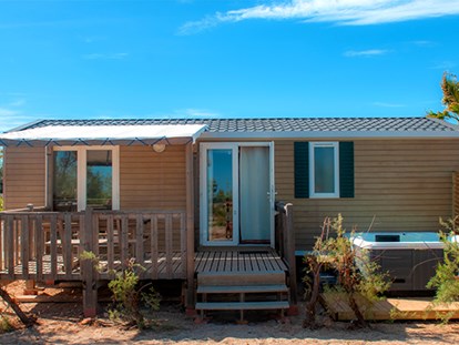 Luxury camping - Heizung - Languedoc-Roussillon - Camping Le Palavas - Vacanceselect Mobilheim Privilege Club 4 Personen 2 Zimmer Whirlpool  von Vacanceselect auf Camping Le Palavas