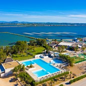 Luxuscamping: Camping Le Palavas - Vacanceselect: Mobilheim Privilege Club 6 Personen 3 Zimmer Whirlpool von Vacanceselect auf Camping Le Palavas