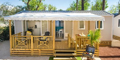 Luxury camping - Dusche - Camping La Marine - Vacanceselect Mobilheim Premium 6 Personen 3 Zimmer von Vacanceselect auf Camping La Marine