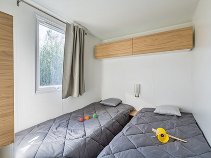 Luxuscamping - Kühlschrank - Languedoc-Roussillon - Camping Les Dunes - Vacanceselect Mobilheim Privilege 6 Personen 3 Zimmer von Vacanceselect auf Camping Les Dunes