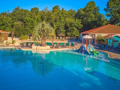 Luxuscamping - Landes - Camping Mayotte Vacances - Vacanceselect Mobilheim Privilege Club 6 Pers 3 Zimmer Trop. Dusche von Vacanceselect auf Camping Mayotte Vacances