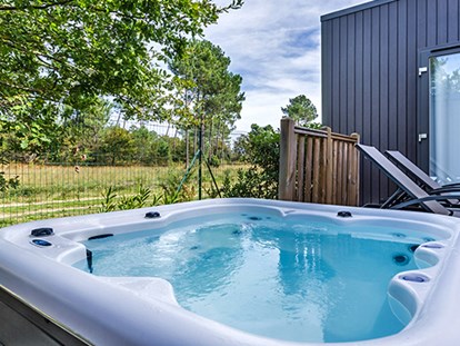 Luxury camping - Dusche - Landes - Camping Mayotte Vacances - Vacanceselect Mobilheim Privilege Club 4/5 Pers 2 Zimmer Whirlpool von Vacanceselect auf Camping Mayotte Vacances
