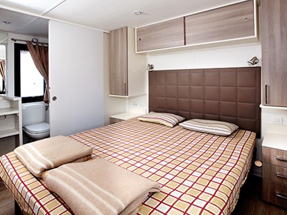 Luxuscamping - Istrien - Camping Park Umag - Vacanceselect Mobilheim Moda 6 Personen 3 Zimmer Klimaanlage von Vacanceselect auf Camping Park Umag