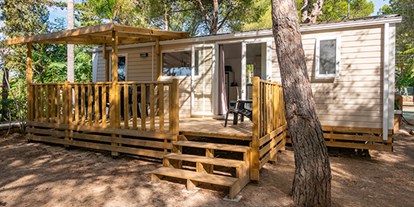 Luxuscamping - WC - Costa Brava - Camping Kings - Vacanceselect Mobilheim Moda 6 Personen 3 Zimmer Klimaanlage von Vacanceselect auf Camping Kings