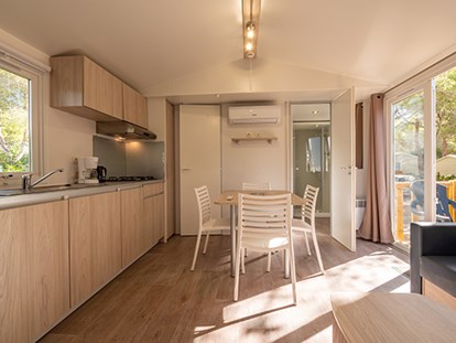 Luxuscamping - Preisniveau: exklusiv - Spanien - Camping Kings - Vacanceselect Mobilheim Moda 6 Personen 3 Zimmer Klimaanlage von Vacanceselect auf Camping Kings