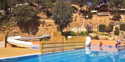 Luxuscamping - Kochmöglichkeit - Spanien - Camping Cala Canyelles - Vacanceselect Safarizelt 6 Personen 3 Zimmer Badezimmer von Vacanceselect auf Camping Cala Canyelles