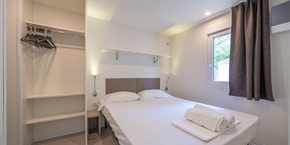 Luxuscamping - Terrasse - Venedig - Union Lido - Vacanceselect Mobilheim Moda 6 Personen 3 Zimmer Klimaanlage von Vacanceselect auf Camping Union Lido