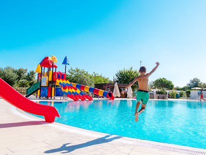 Luxury camping - Lido di pomposa - Camping Vigna sul Mar Camping Village - Vacanceselect Mobilheim Moda 5/6 Pers 2 Zimmer AC von Vacanceselect auf Camping Vigna sul Mar Camping Village