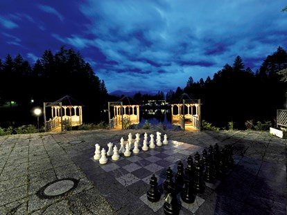 Luxuscamping - Preisniveau: günstig - Tirol - Romantische Pavillons am Seerestaurant - Nature Resort Natterer See Schlaffässer am Nature Resort Natterer See