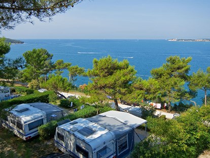Luxury camping - Dusche - Istria - Lanterna Premium Camping Resort - Gebetsroither Luxusmobilheim von Gebetsroither am Lanterna Premium Camping Resort