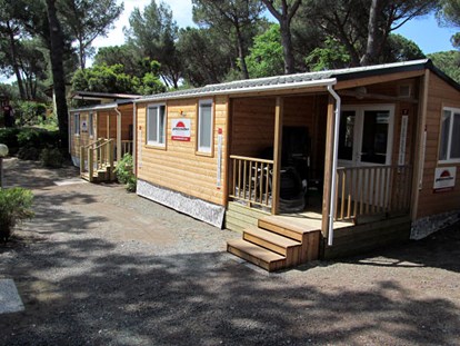 Luxury camping - TV - Italy - Camping Le Esperidi - Gebetsroither Luxusmobilheim von Gebetsroither am Camping Le Esperidi