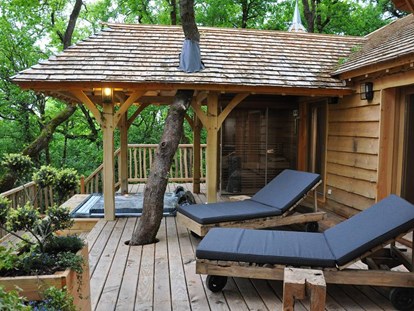 Luxury camping - Nojals-et-Clotte - chateaux dans les arbres- cabane puybeton - Chateaux Dans Les Arbres Chateaux Dans Les Arbres