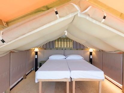 Luxury camping - TV - Cavallino - Doppelzimmer im Obergeschoss - Camping Ca' Pasquali Village Lodgezelt Glam Sky Lodge auf Ca' Pasquali Village