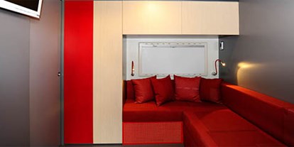 Luxuscamping - getrennte Schlafbereiche - Venetien - Union Lido - Suncamp Caravan Fifty auf Union Lido
