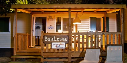 Luxuscamping - Grill - Camping Leï Suves - Suncamp SunLodges von Suncamp auf Camping Leï Suves