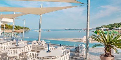 Luxury camping - Kochutensilien - Istria - Camping Resort Lanterna - Suncamp Bungalowzelte von Suncamp auf Lanterna Premium Camping Resort ****