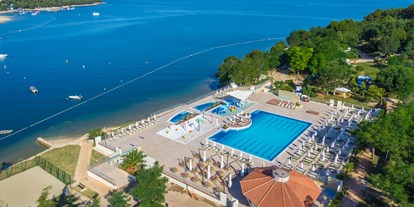Luxury camping - Bad und WC getrennt - Croatia - Camping Resort Lanterna - Suncamp Bungalowzelte von Suncamp auf Lanterna Premium Camping Resort ****