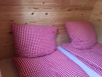 Luxury camping - Region Schwaben - Campingplatz Markelfingen Schlaf-Häusle auf dem Campingplatz Markelfingen