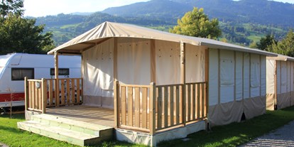 Luxuscamping - Kühlschrank - Schweiz - Safari Familienzelt - Camping Seefeld Park Sarnen ***** Glamping-Unterkünfte auf Camping Seefeld Park Sarnen