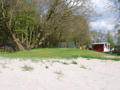 Luxury camping - Terrasse - Falkensteinsee PODs - Die etwas andere Art zu campen