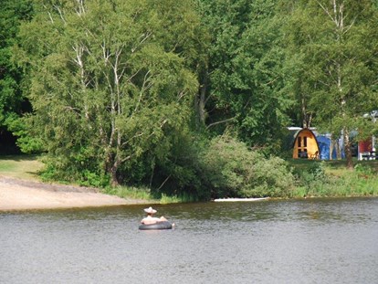 Luxury camping - Terrasse - Falkensteinsee PODs - Die etwas andere Art zu campen