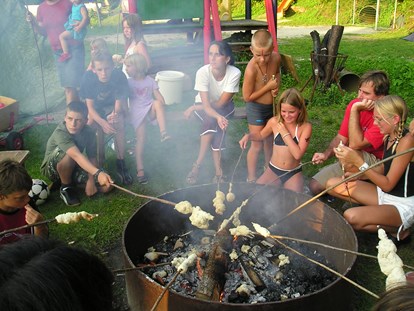 Luxury camping - Dusche - Kinder-Aktivprogramm - Camping Brunner am See Chalets auf Camping Brunner am See