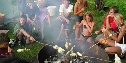 Luxuscamping - Kochmöglichkeit - Kinder-Aktivprogramm - Camping Brunner am See Chalets auf Camping Brunner am See