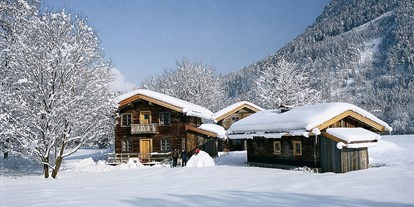Luxuscamping - WC - Tiroler Unterland - Winterurlaub im Almdorf am Grubhof - Grubhof Almhütte Steinbach Stube im Almdorf Grubhof