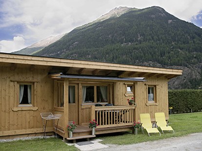 Luxuscamping - getrennte Schlafbereiche - Tirol - Camping Ötztal Alpine Lodges auf Camping Ötztal