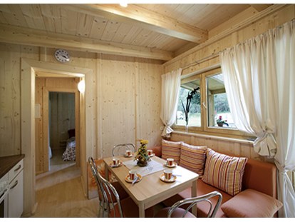 Luxuscamping - Terrasse - Tirol - Camping Ötztal Alpine Lodges auf Camping Ötztal