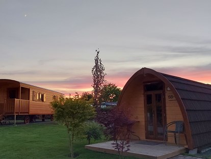 Luxury camping - Art der Unterkunft: Hütte/POD - Aussenansicht - Campingplatz "Auf dem Simpel" Schnuckenbude auf Campingplatz "Auf dem Simpel"