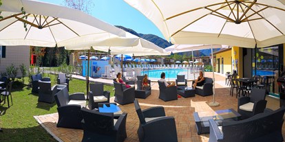 Luxury camping - TV - Lago Maggiore - Campingplatz - Conca D'Oro Camping & Lodge Residence Il Borgo Delle Arti