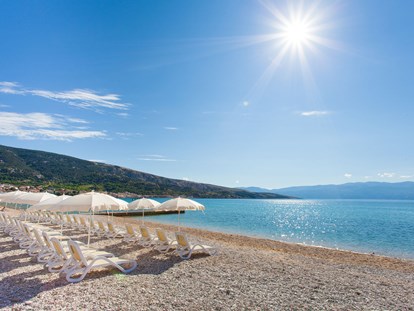 Luxury camping - Gefrierschrank - Croatia - Baska Beach Camping Resort - Gebetsroither Luxusmobilheim von Gebetsroither am Baska Beach Camping Resort
