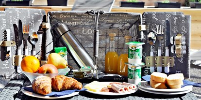 Luxuscamping - Umgebungsschwerpunkt: Meer - Breakfast - picnic basket includeed in price (B&B suite) - B&B Suite Mobileheime für 2 Personen mit eigenem Garten