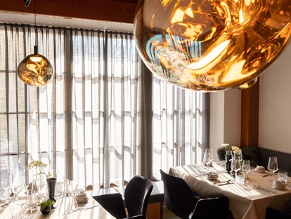 Luxuscamping - Umgebungsschwerpunkt: Berg - Chef's Table - elegantes Ambiente - mehrgängige Menüs und ideenreiche Kompositionen aus feinsten Zutaten - Camping Gerhardhof