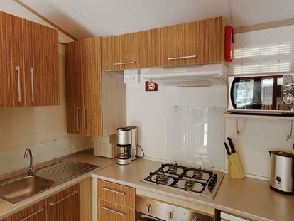 Luxuscamping - Reiten - Küche mit guter Ausstattung - Campeggio Barco Reale - Suncamp